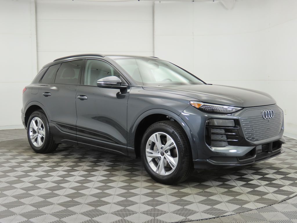 2025 Audi Q6 e-tron Premium 3