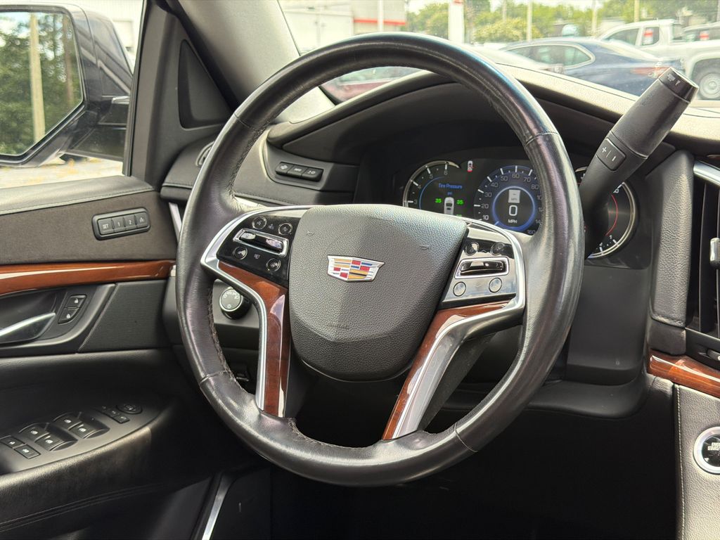 Used 2018 Cadillac Escalade SUV