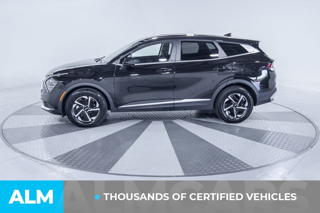 2024 Kia Sportage Hybrid LX photo 3