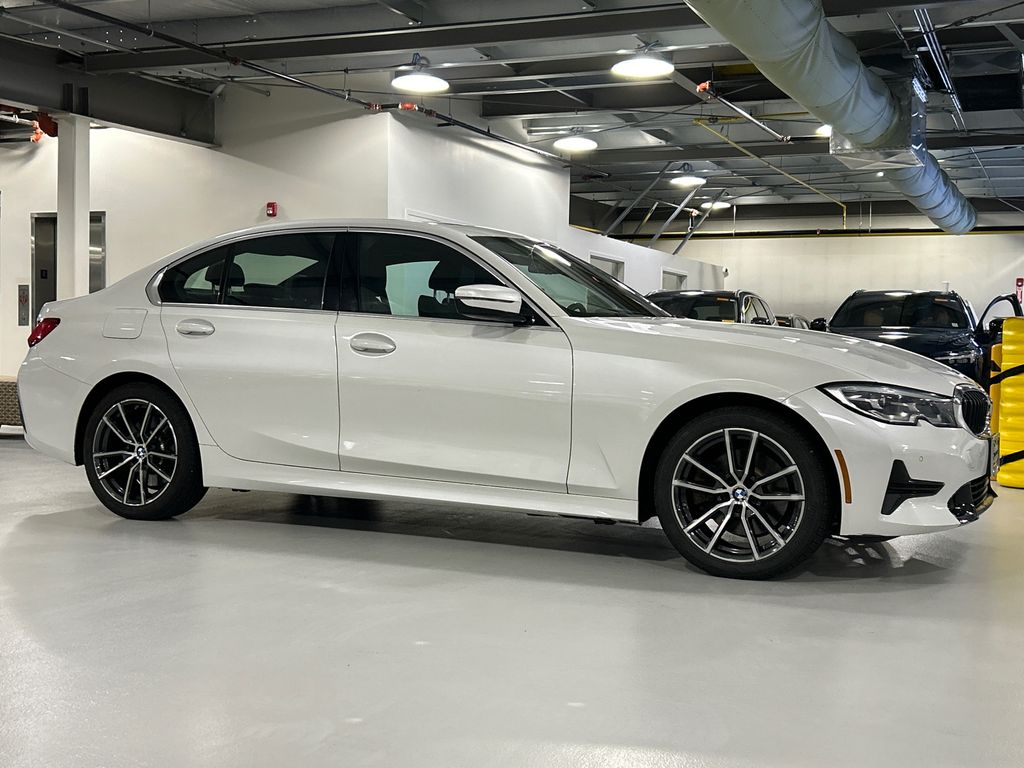 Mineral White Metallic 2021 BMW 3 Series Sedan All-Wheel Drive 8-Speed Automatic