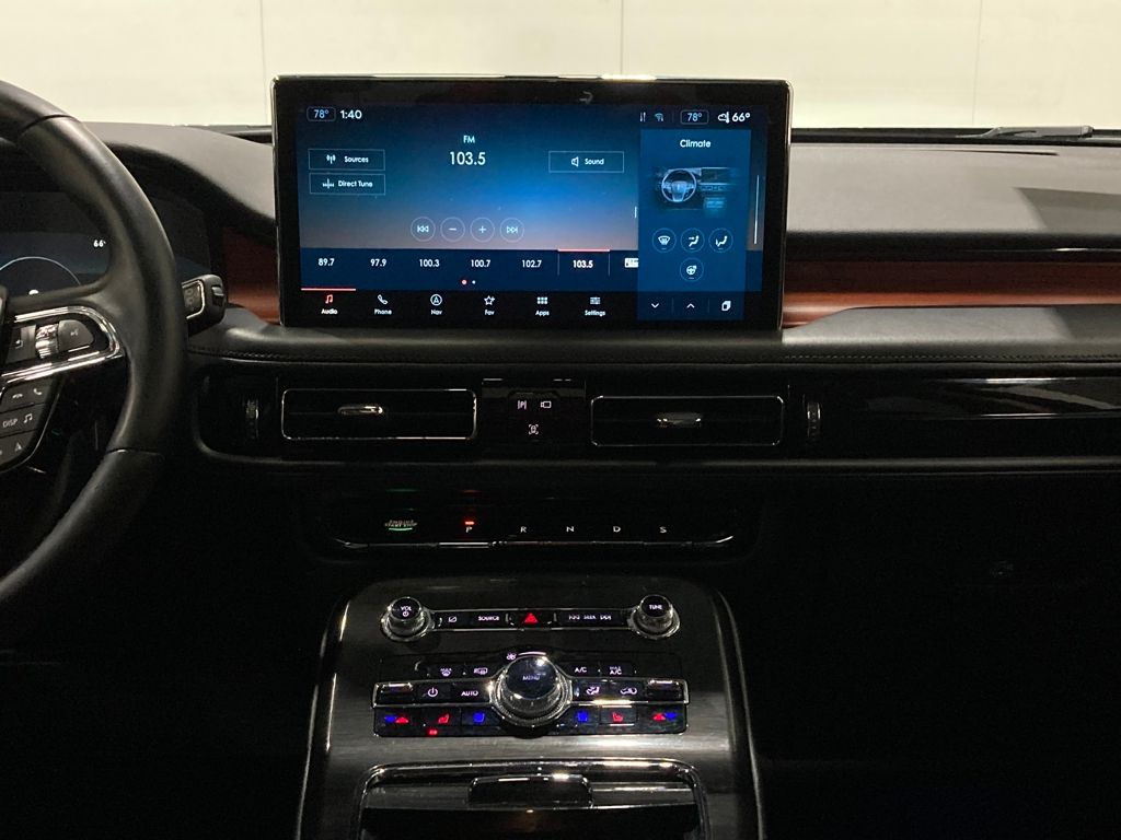 2021 Lincoln Nautilus Reserve