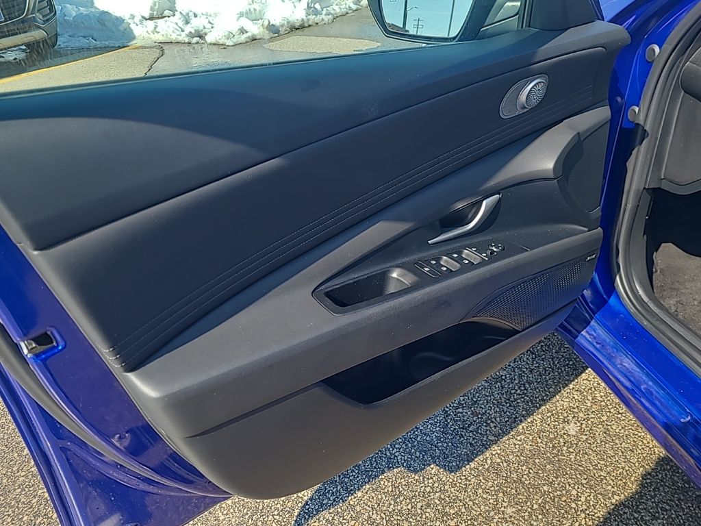 used 2025 Hyundai Elantra Hybrid car, priced at $23,904