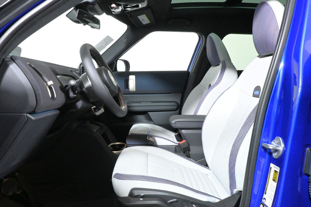 Thumbnail: 2026 MINI Cooper Countryman - 3