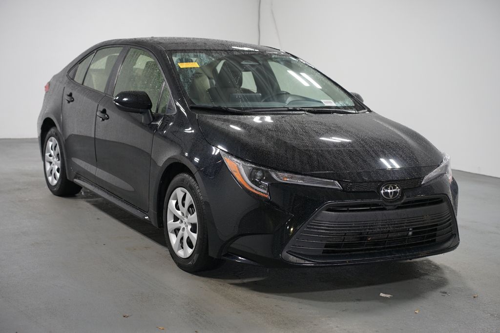 Thumbnail: 2023 Toyota Corolla - 3