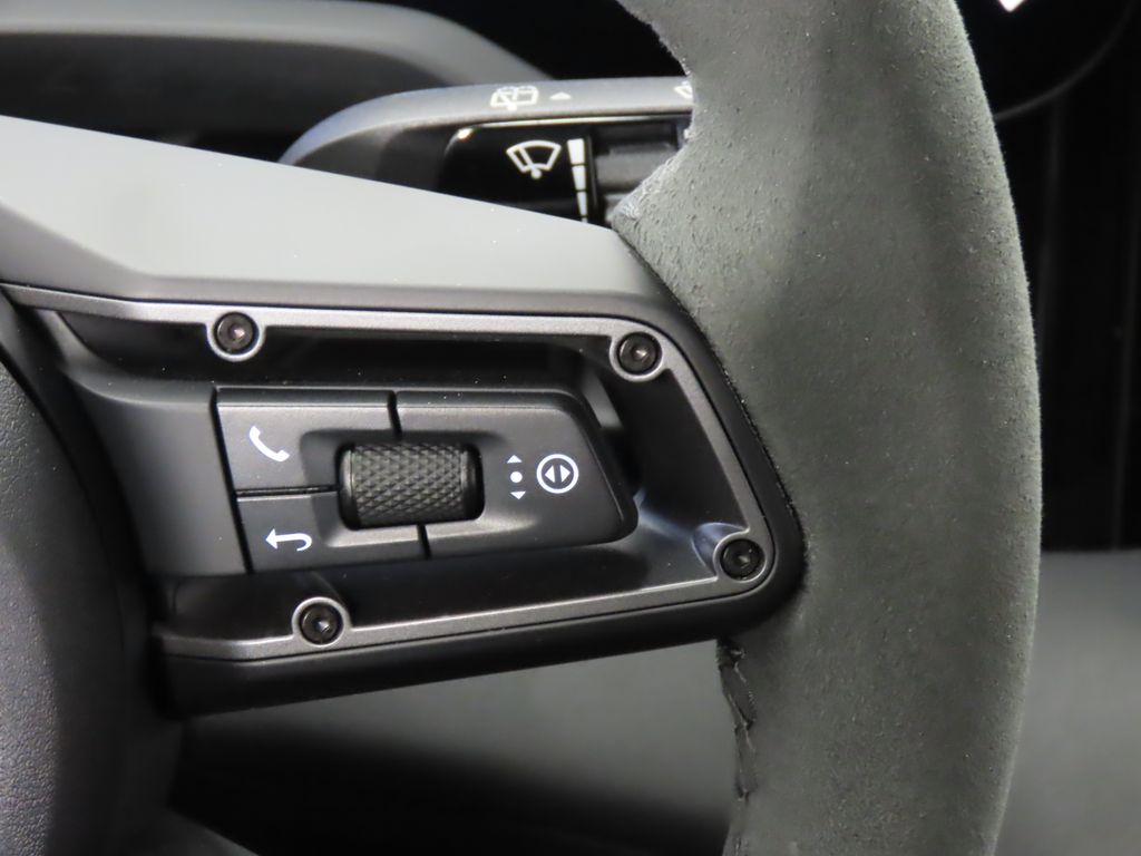 Thumbnail: 2025 Porsche Taycan - 21