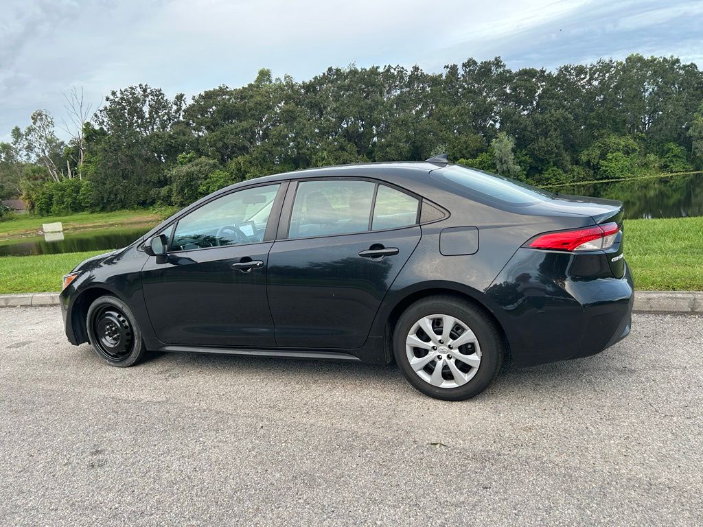 Thumbnail: 2021 Toyota Corolla - 3