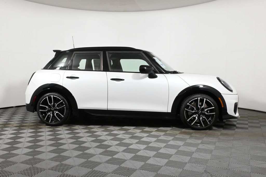 Thumbnail: 2026 MINI Cooper - 8