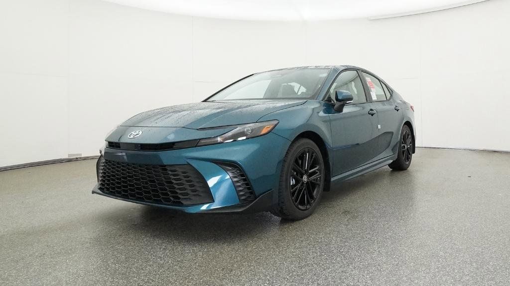2025 Toyota Camry SE 13