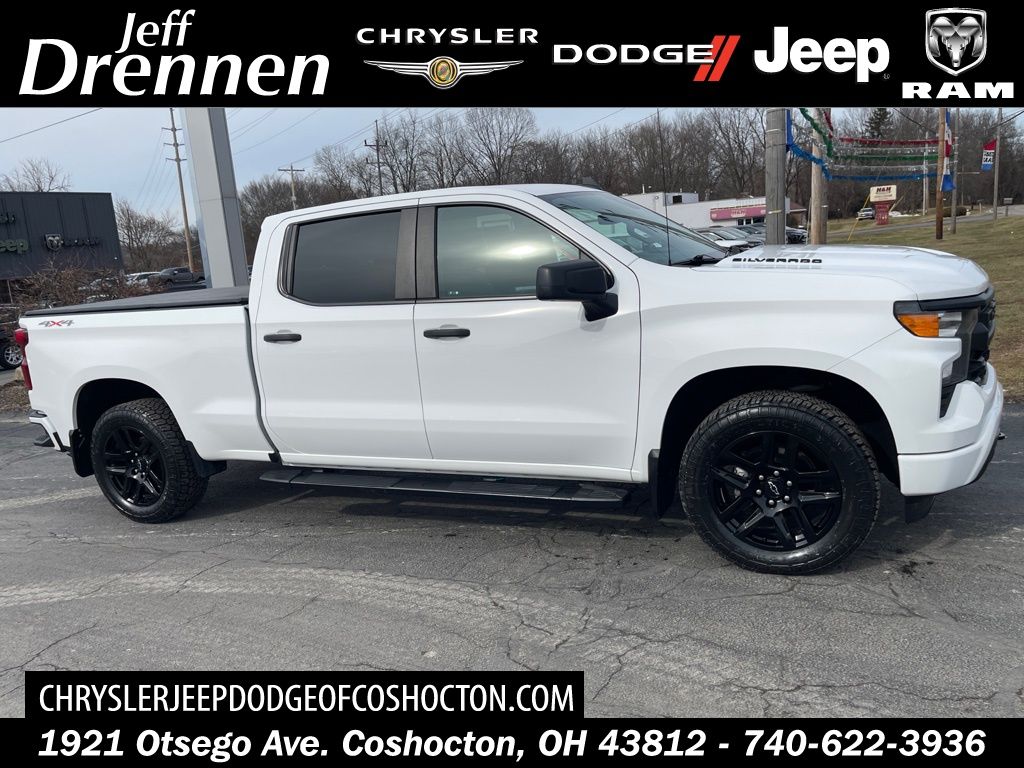2023 Chevrolet Silverado 1500 Custom Crew Cab 4WD
