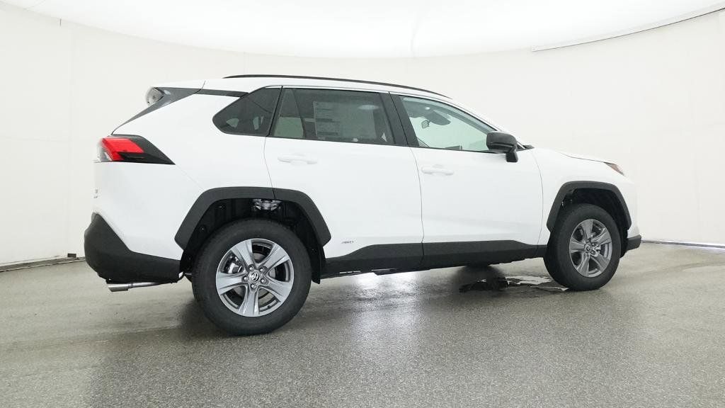 Thumbnail: 2025 Toyota RAV4 - 11