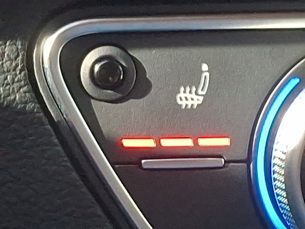 Thumbnail: 2023 Audi Q5 - 22