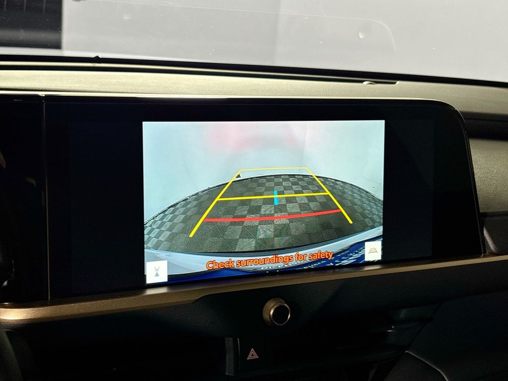 2025 Toyota Crown Signia Limited