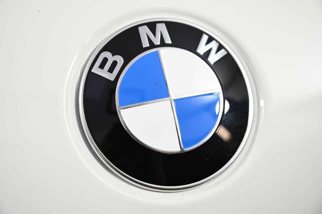 Thumbnail: 2026 BMW X5 - 13