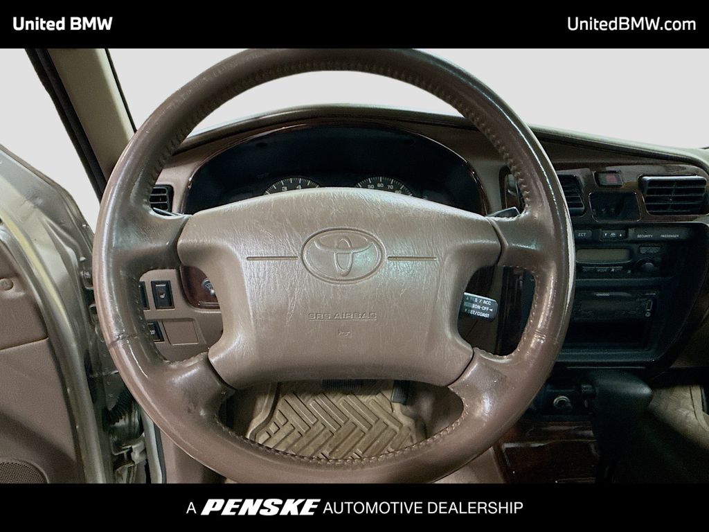 Thumbnail: 2002 Toyota 4Runner - 6