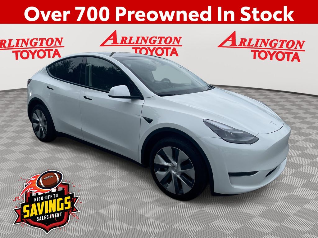 Pearl White Multi-Coat 2024 Tesla Model Y SUV / Crossover Rear-Wheel Drive 1-Speed Automatic