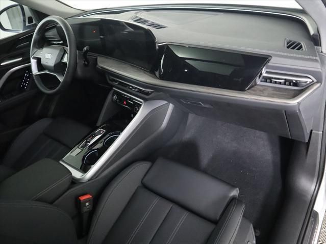 Thumbnail: 2025 Audi Q5 - 19