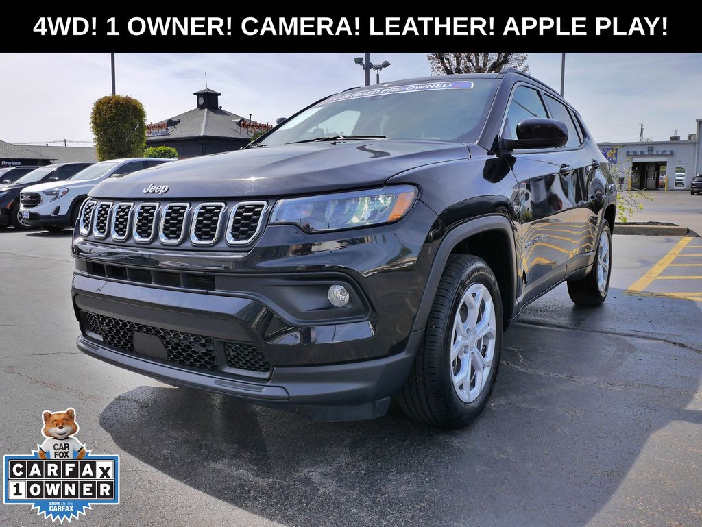 Diamond Black Crystal Pearlcoat 2024 Jeep Compass Latitude 4WD SUV / Crossover Four-Wheel Drive Automatic