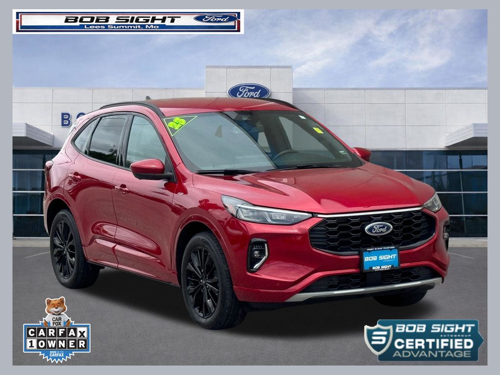 2023 Ford Escape ST-Line Elite
