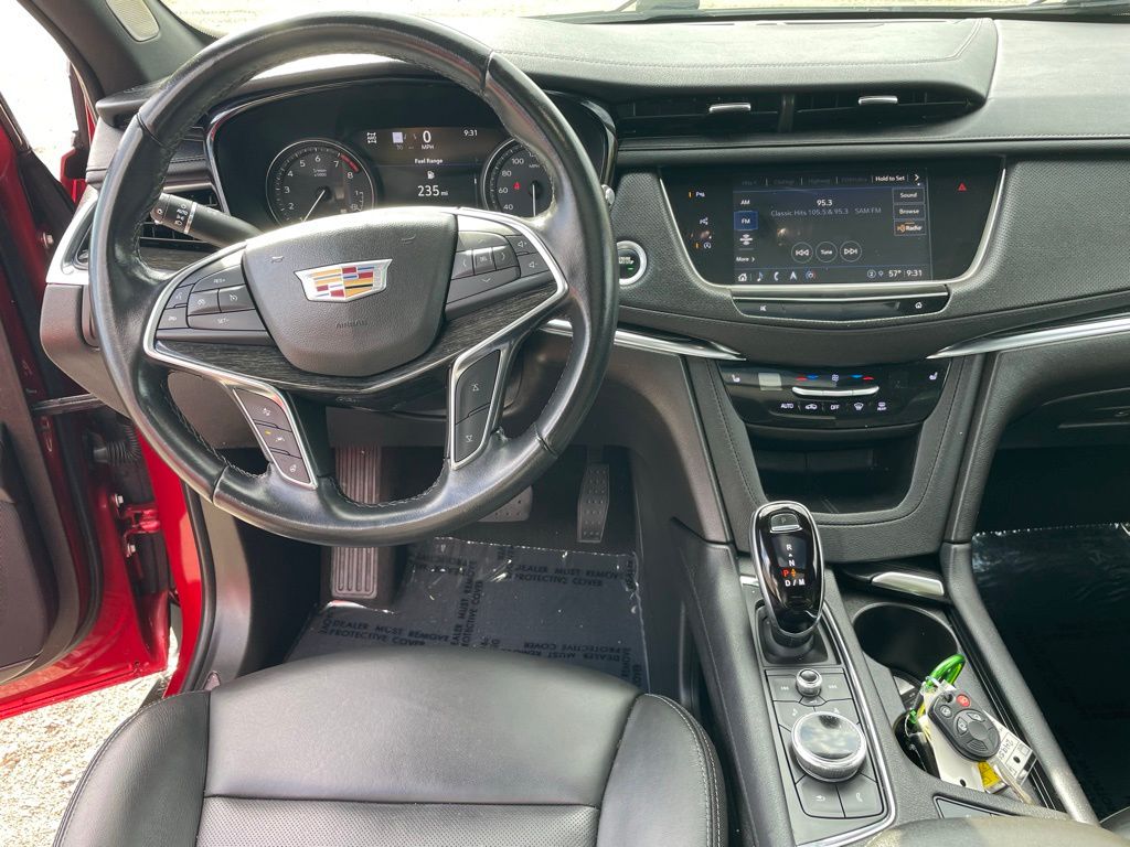 CadillacXT54