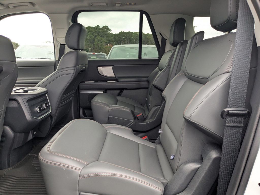 2025 Ford Expedition Active MAX