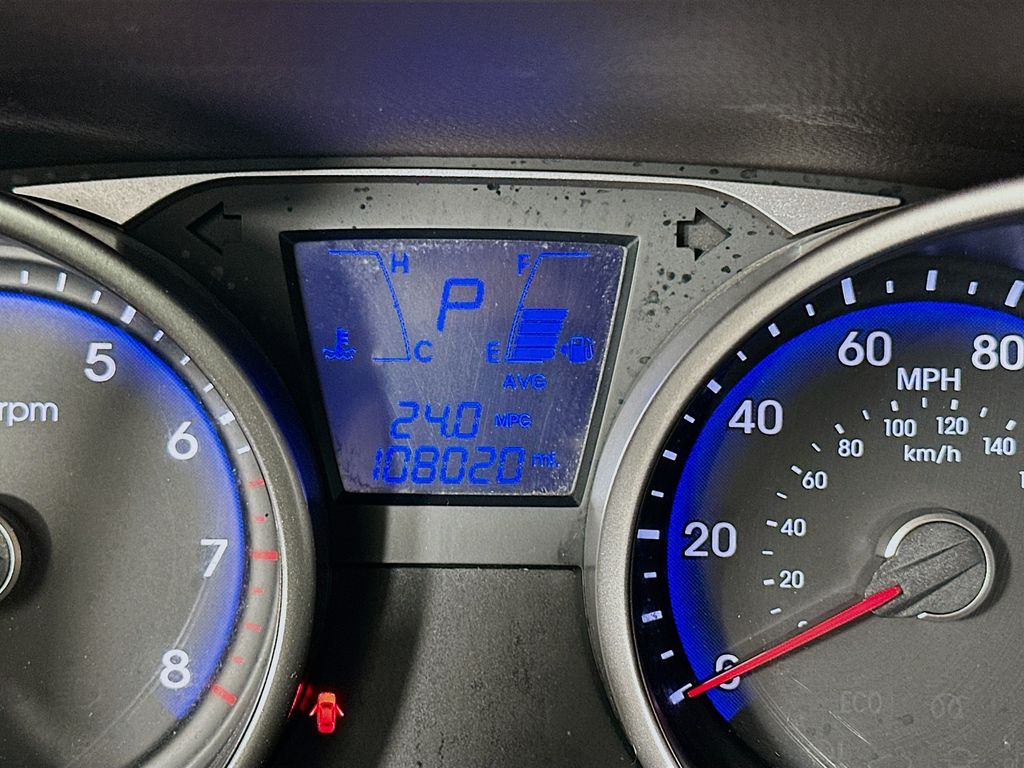 Thumbnail: 2015 Hyundai Tucson - 12