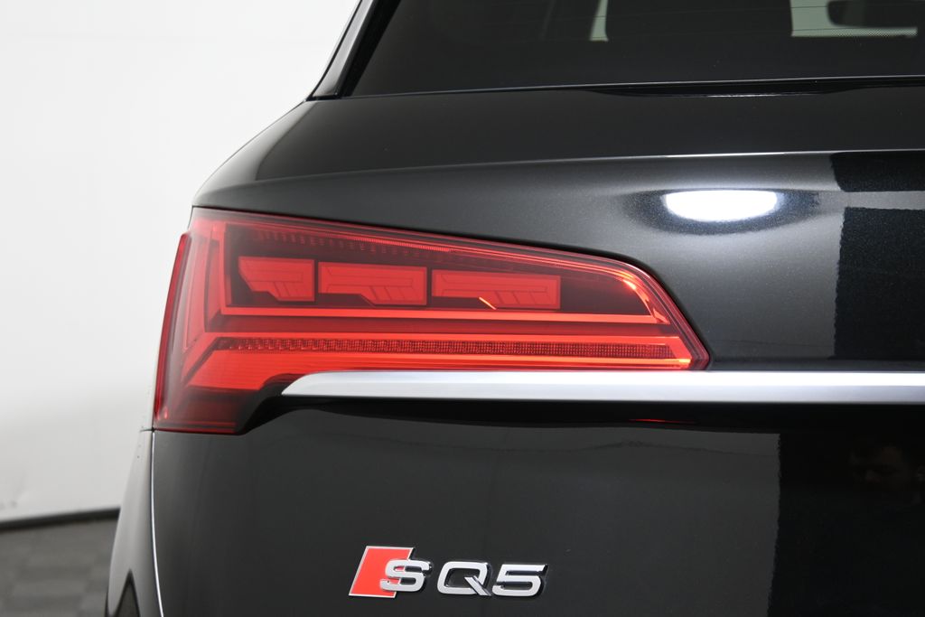 2022 Audi SQ5 Prestige 12