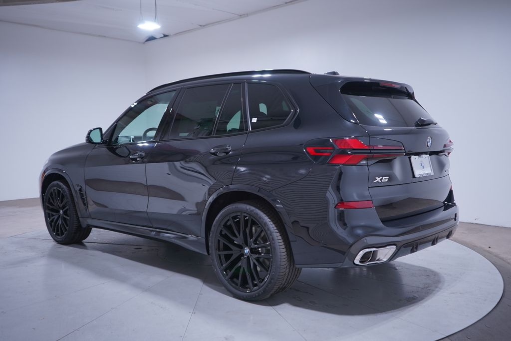 Thumbnail: 2026 BMW X5 - 3