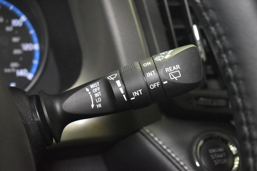 2018 Toyota RAV4 XLE 25