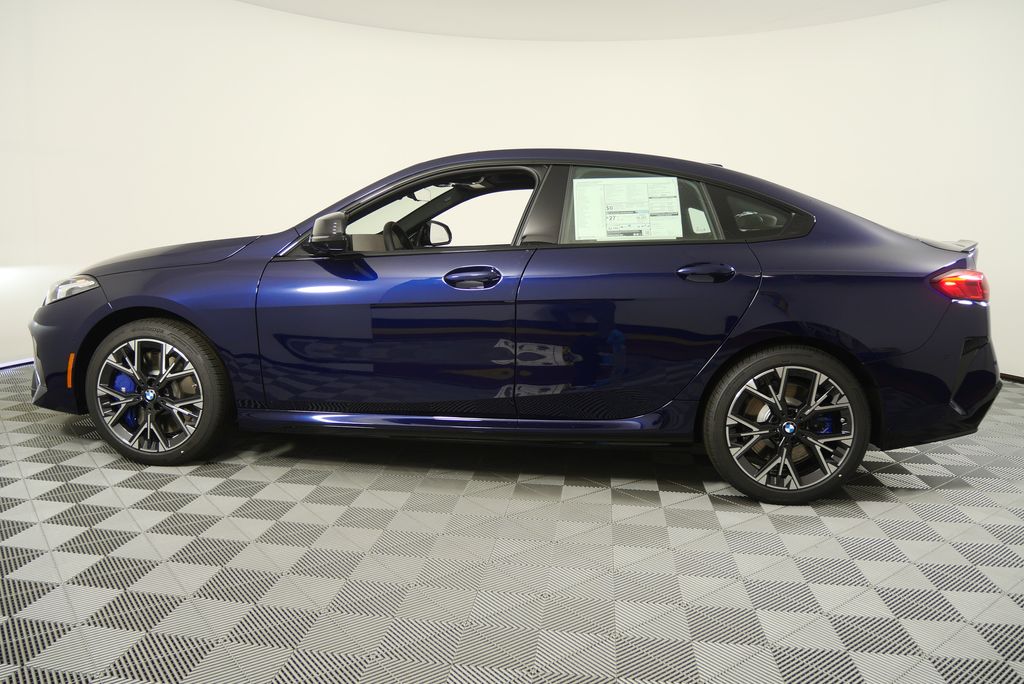 Thumbnail: 2025 BMW 2 Series - 6
