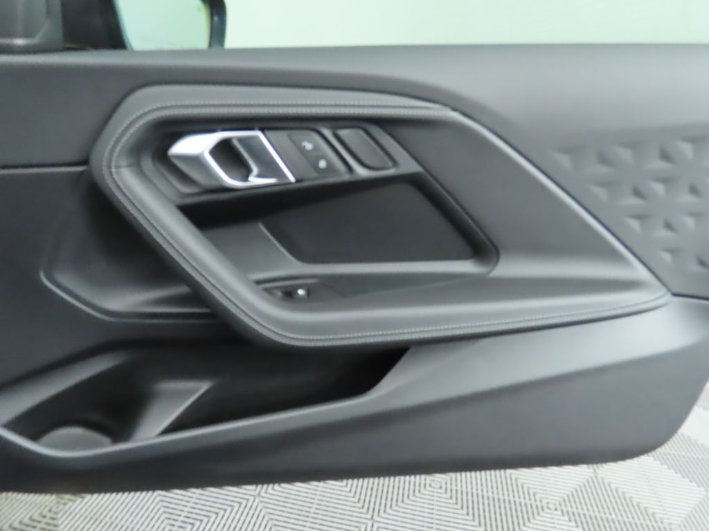 Thumbnail: 2025 BMW 2 Series - 26