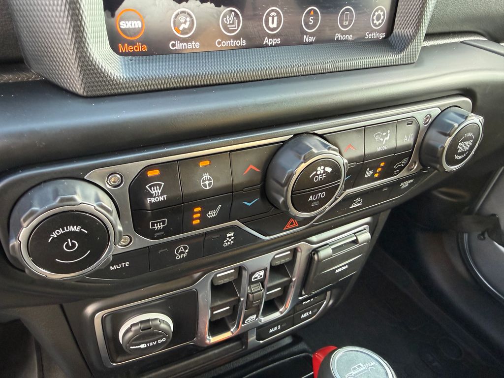 Certified Used 2020 Silver Jeep Overland image 61