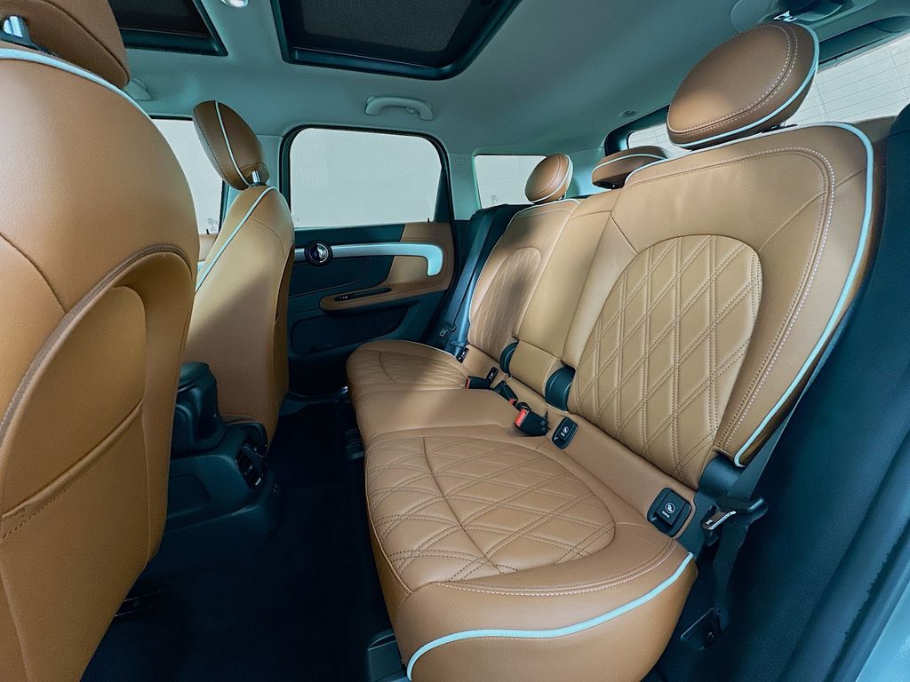 Thumbnail: 2023 MINI Cooper Countryman - 25