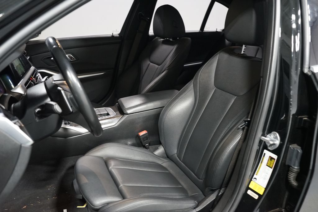 Thumbnail: 2019 BMW 3 Series - 6