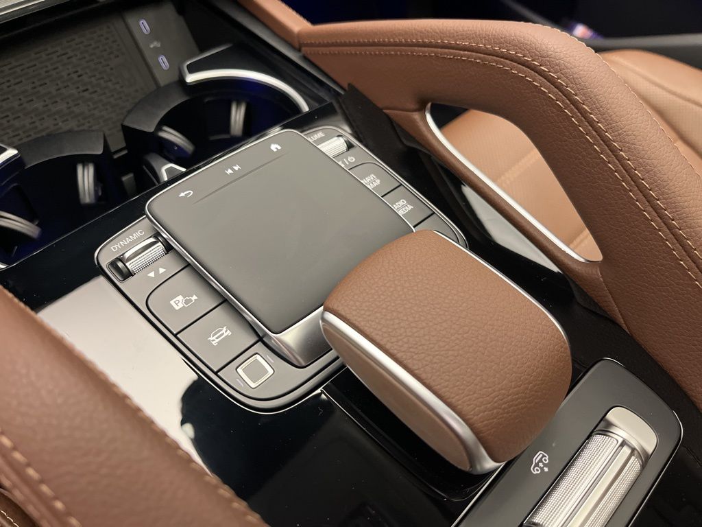 Thumbnail: 2026 Mercedes-Benz GLS - 21
