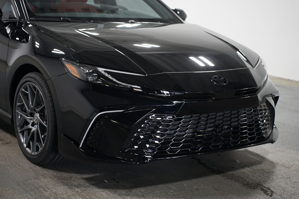 2025 Toyota Camry XSE 4