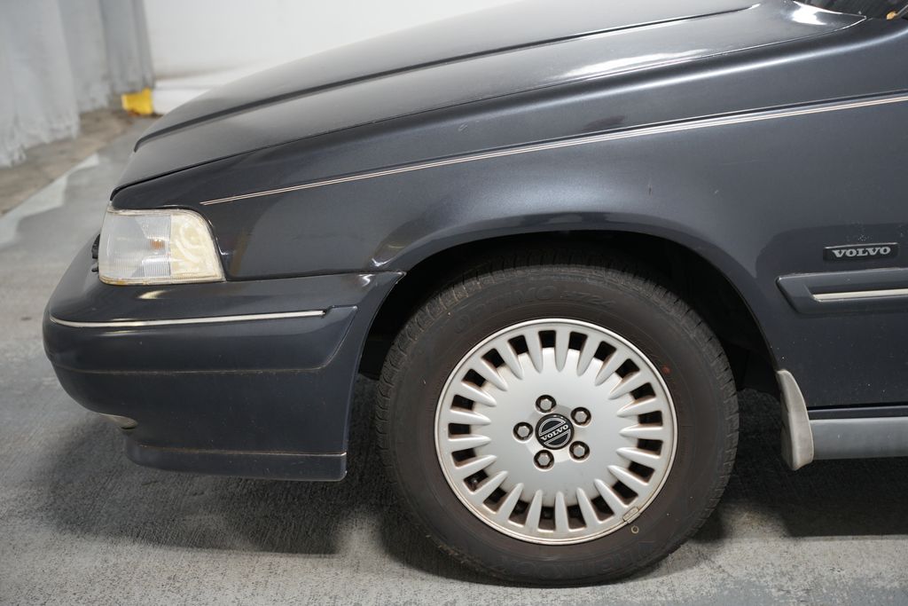Thumbnail: 1998 Volvo V90 - 5