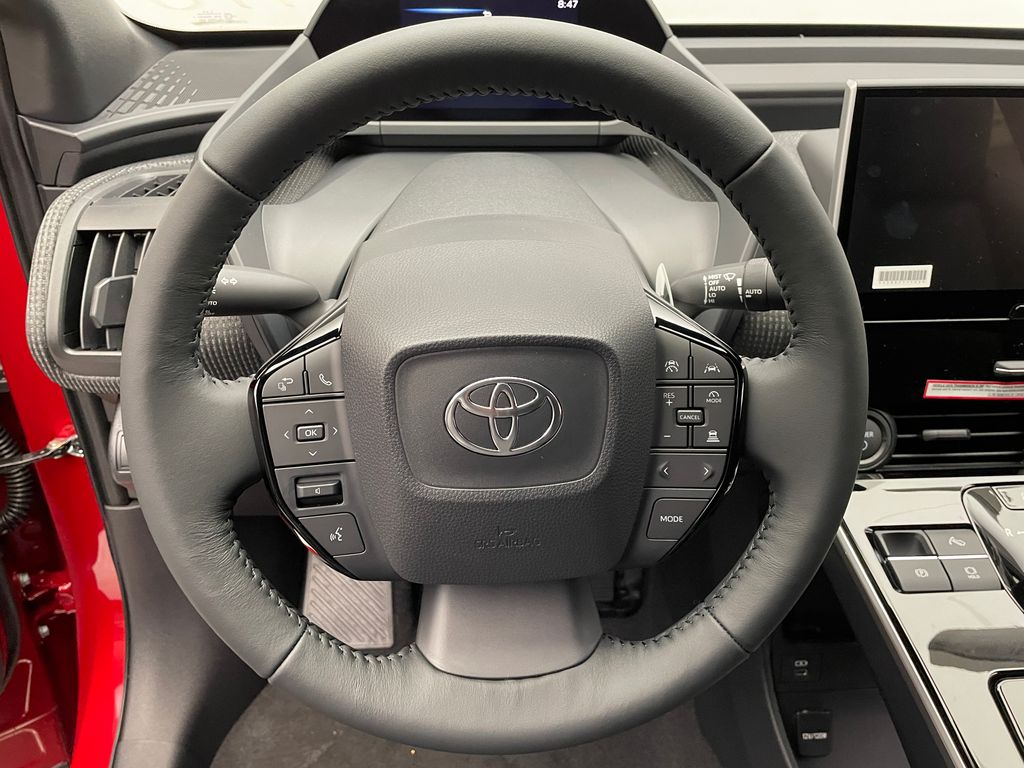 2025 Toyota bZ4X XLE 21