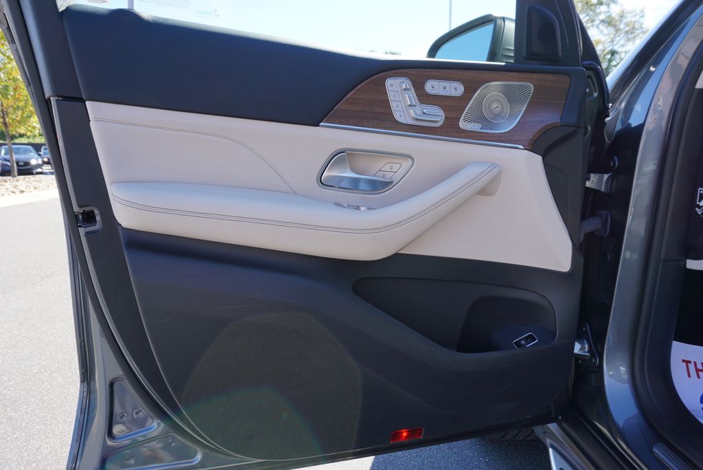 Thumbnail: 2024 Mercedes-Benz GLE - 24