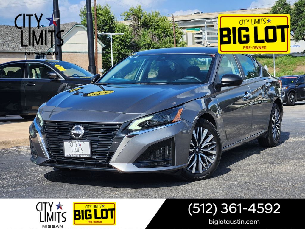 Gray (Gun Metallic) 2025 Nissan Altima Sedan Front-Wheel Drive Continuously Variable Transmission