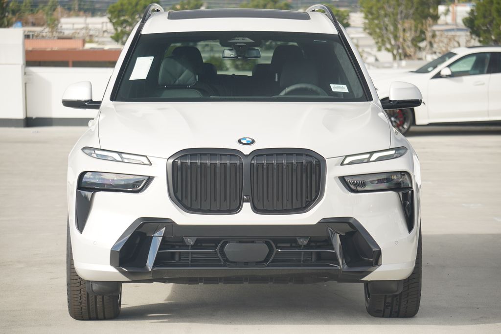 Thumbnail: 2026 BMW X7 - 2