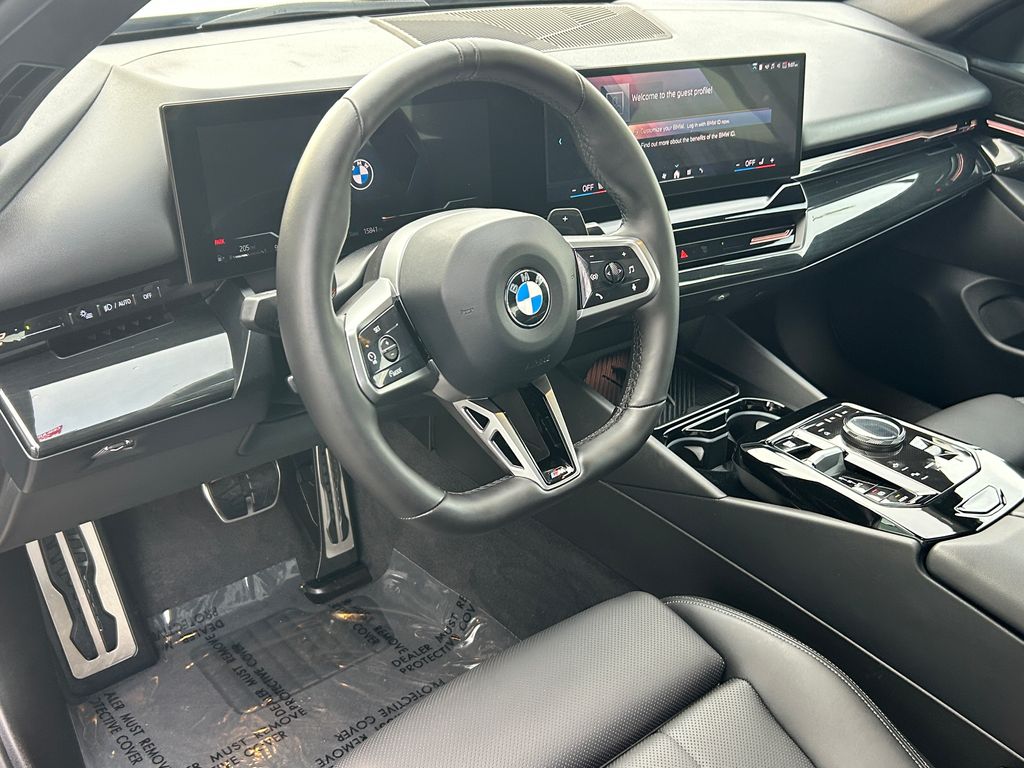 Thumbnail: 2024 BMW 5 Series - 13