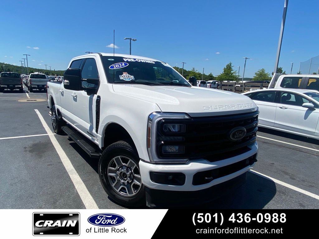 Star White Metallic Tri-Coat 2024 Ford F-250 Super Duty Pickup Truck Four-Wheel Drive Automatic