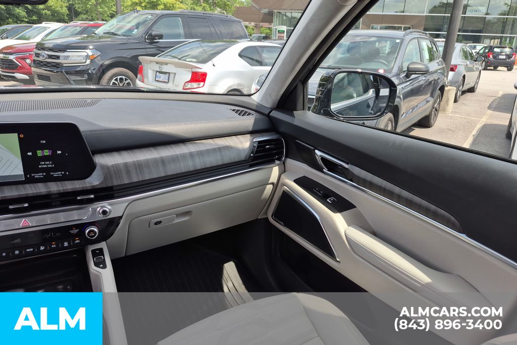 Used 2025 Ebony Black Kia SX-Prestige image 26