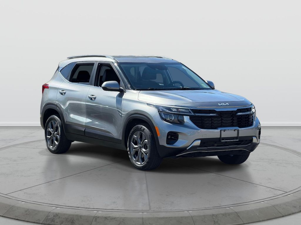 2024 Kia Seltos 2.0 S AWD's photo