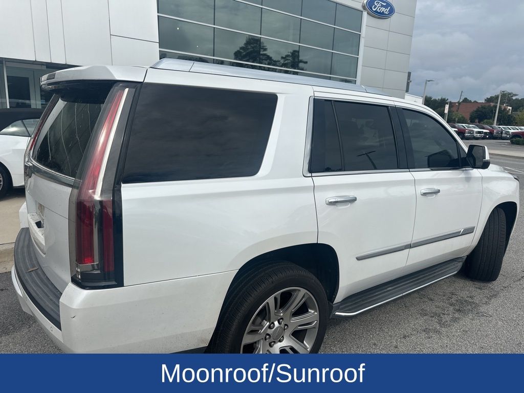2016 Cadillac Escalade Luxury Collection