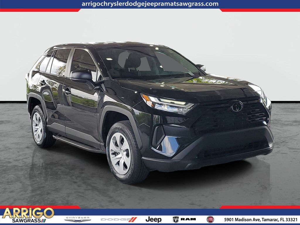 2024 Toyota RAV4 LE