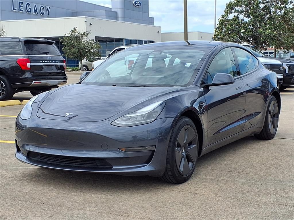 Gray 2023 Tesla Model 3 RWD Sedan Rear-Wheel Drive 1-Speed Automatic