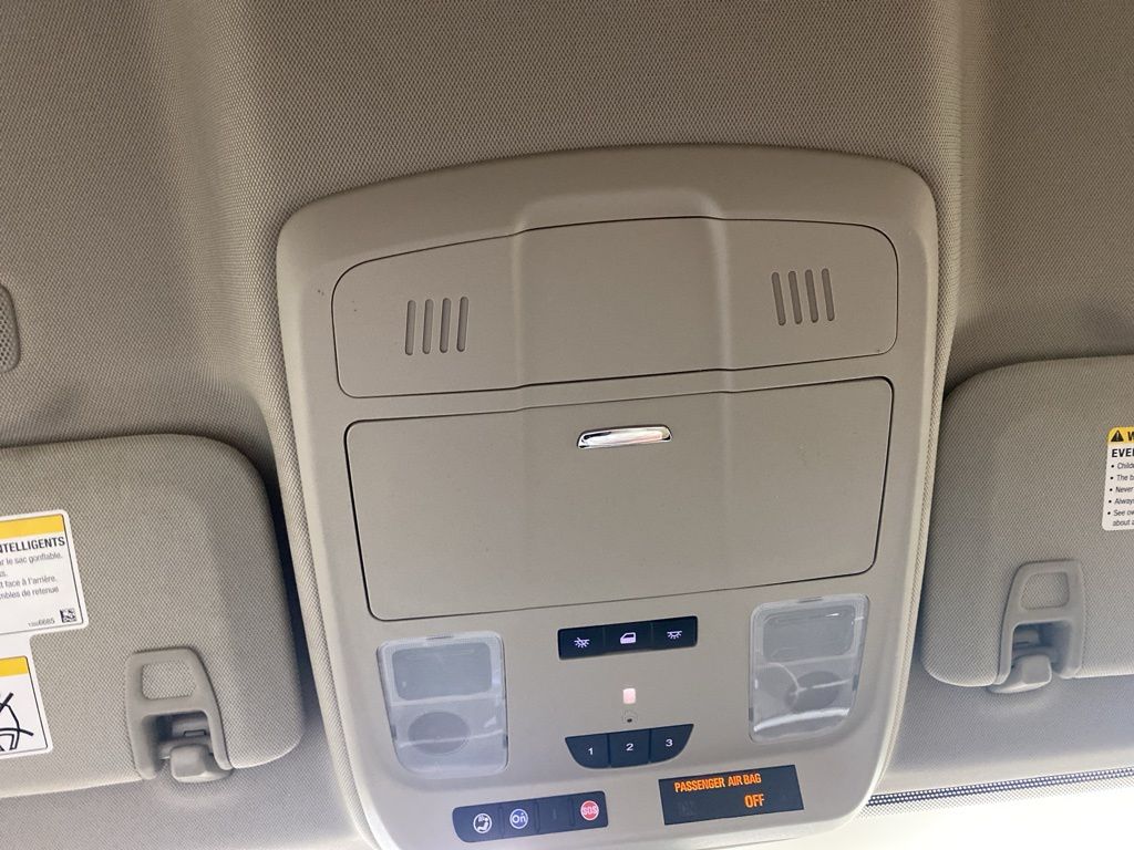 2020 Buick Envision Essence photo
