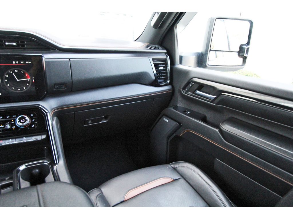 2024 GMC Sierra 2500HD AT4 - 9