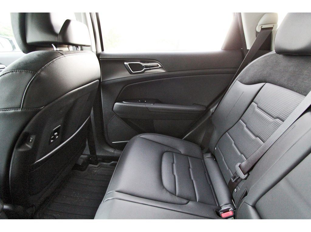 New 2026 Kia Sportage Hybrid SUV
